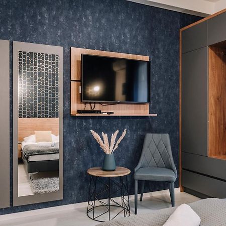 Soho Apartmanhaz Γκιόρ Εξωτερικό φωτογραφία