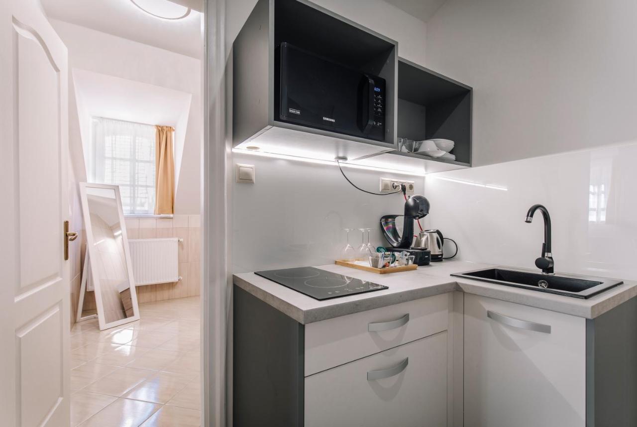 Soho Apartmanhaz Γκιόρ Εξωτερικό φωτογραφία