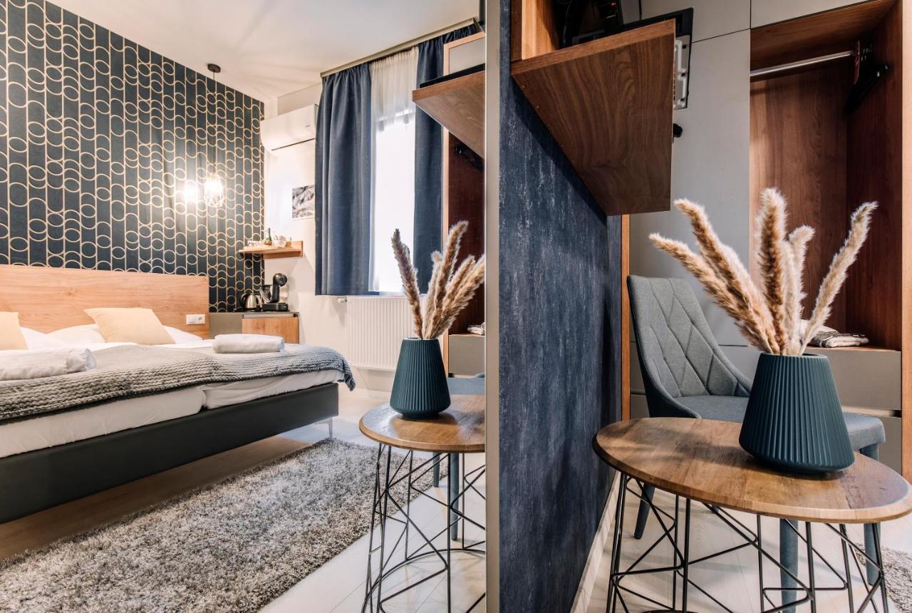 Soho Apartmanhaz Γκιόρ Εξωτερικό φωτογραφία