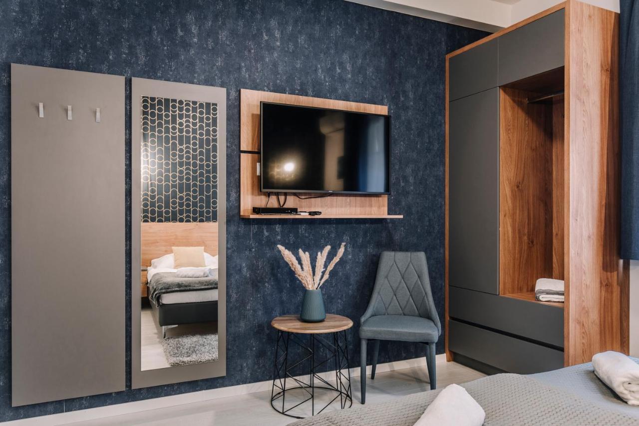 Soho Apartmanhaz Γκιόρ Εξωτερικό φωτογραφία