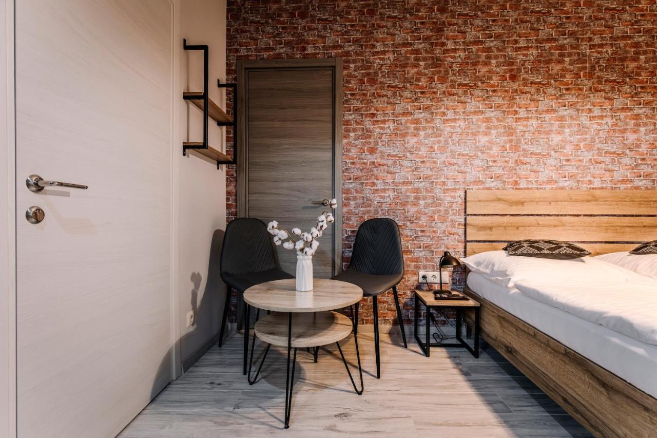 Soho Apartmanhaz Γκιόρ Εξωτερικό φωτογραφία